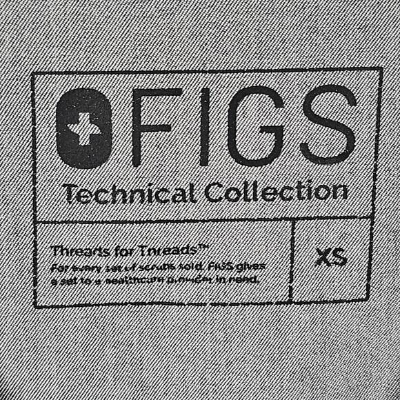 FIGS Casma Three-Pocket Scrub Top Graphite Gray Women's XS - Picture 6 of 11